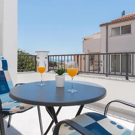 Petrusic Apartment